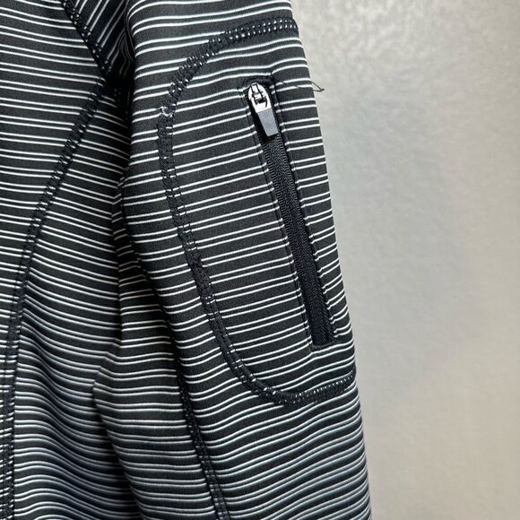 EUC 90 Degrees by Reflex Black White Micro Stripe Athletic Yoga Zip Jacket - SM - Picture 5 of 9